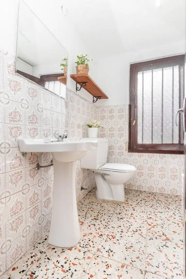 Baño de Casa o chalet en venta en Burón con Jardín privado y Amueblado