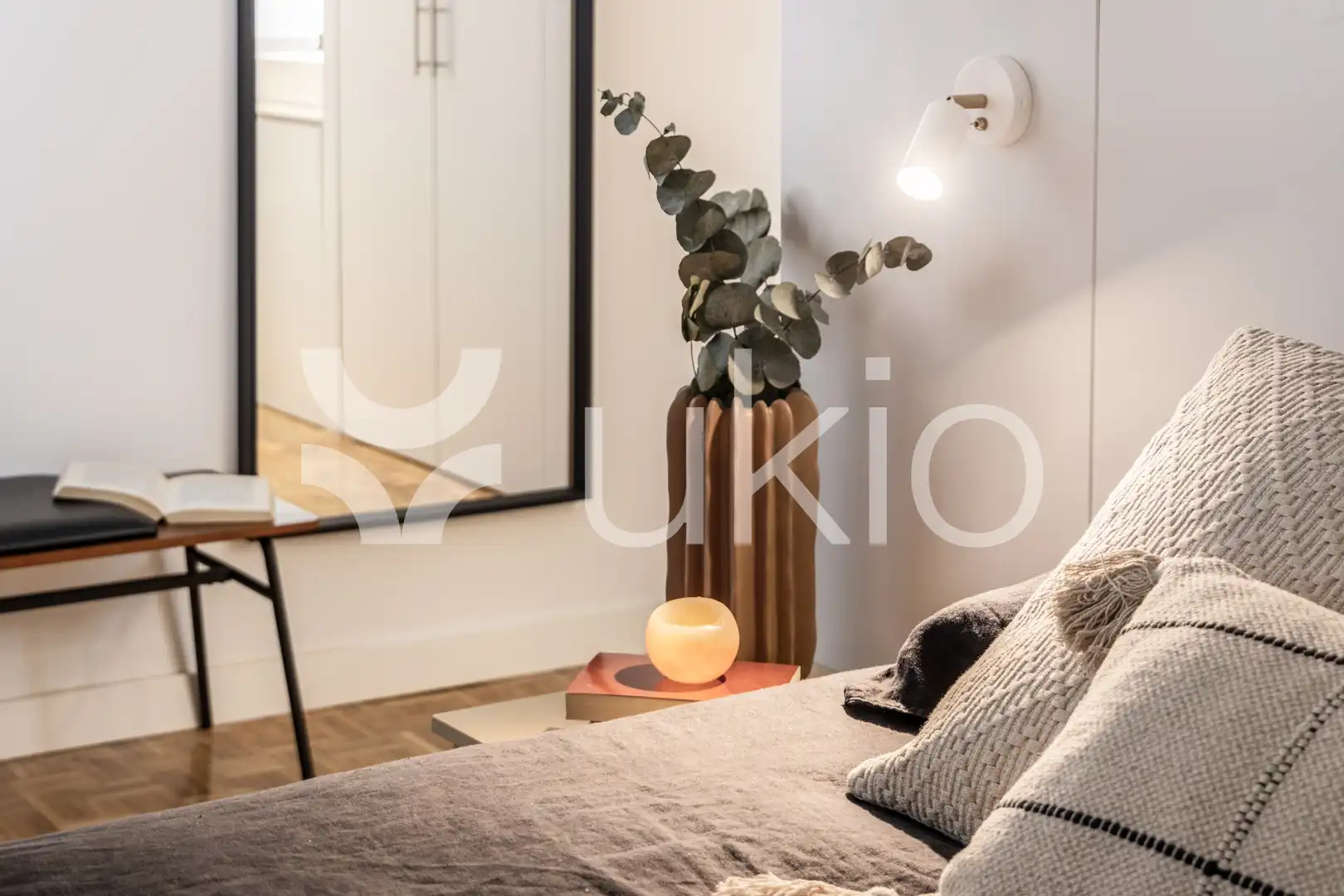 Schlafzimmer von Wohnungen zur Miete in Madrid mit Klimaanlage, Heizung und Möbliert