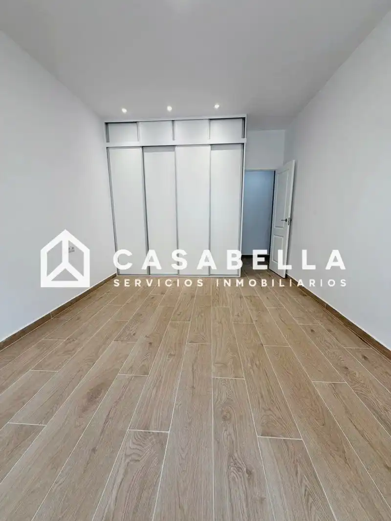 Piso en venta en Cid, Nou Moles