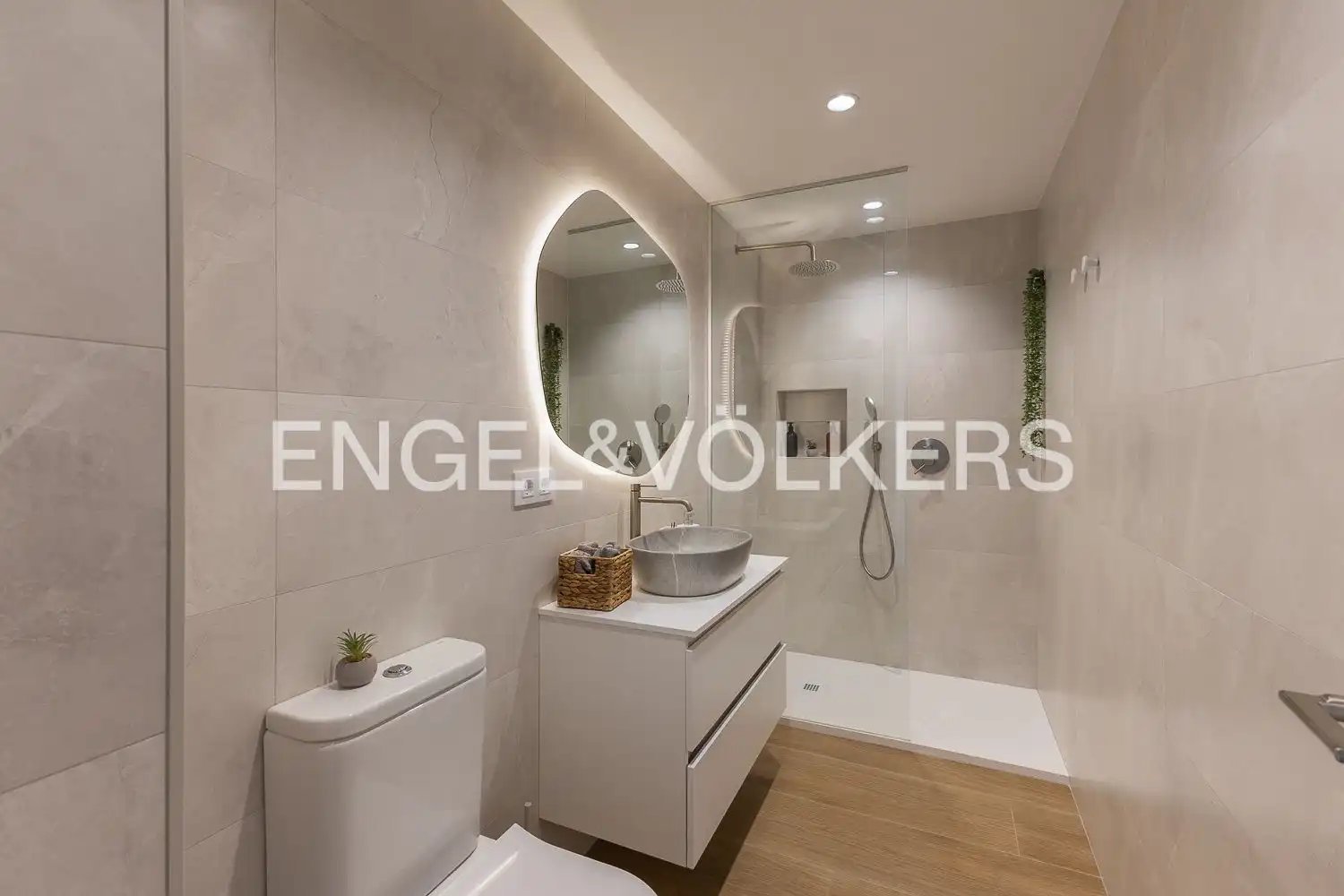 Bathroom of Attic for rent in El Puig de Santa Maria  with Air Conditioner, Heating and Terrace