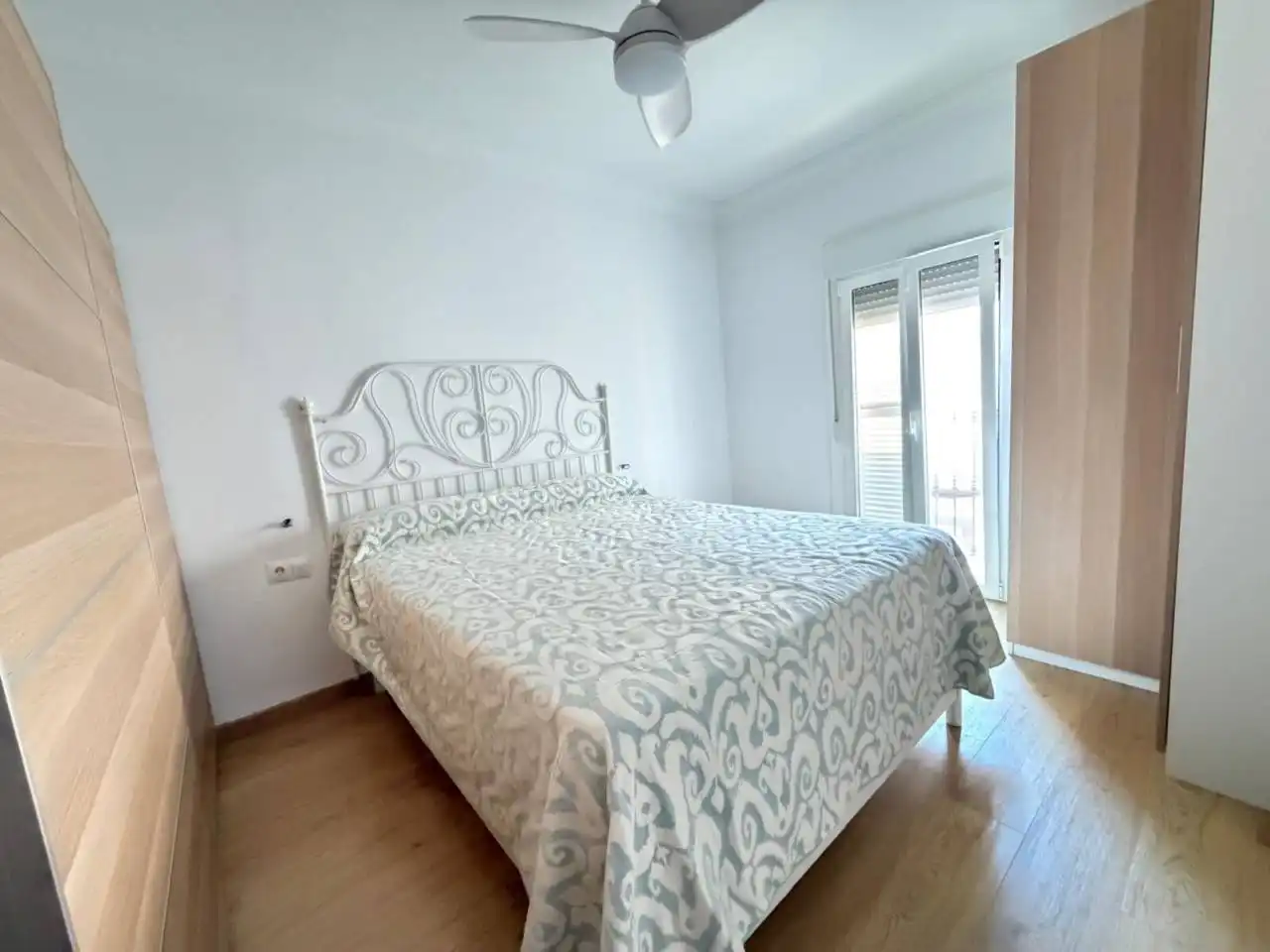 Dormitori de Casa o xalet en venda en Chiclana de la Frontera amb Aire condicionat i Terrassa