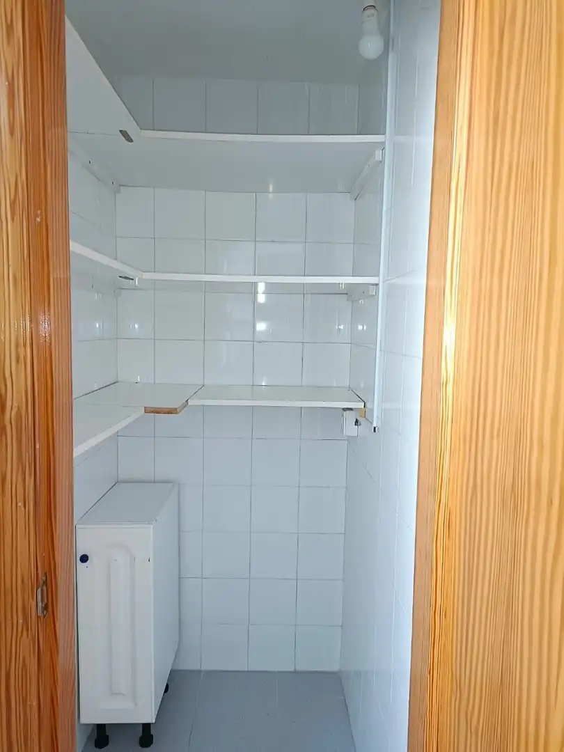 Flat for rent in Avenida CADIZ, Barrio de Zaidín