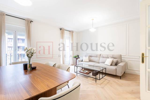 Piso en Venta en Avenida Avenida Ciudad de Barcelona en Palos de Moguer