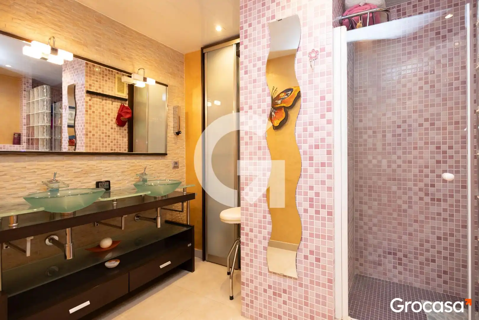 Baño de Piso en venta en Badalona con Aire acondicionado, Calefacción y Horno
