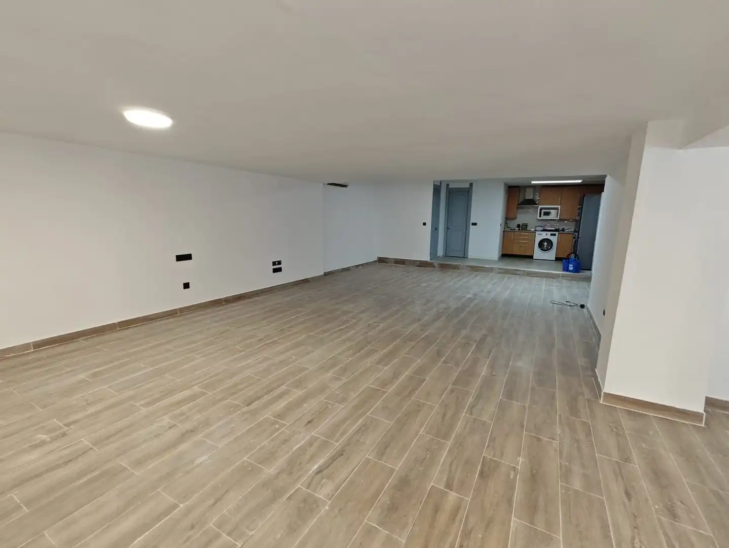 Local comercial en venda a Avenida del Carmen 35, imagen 2