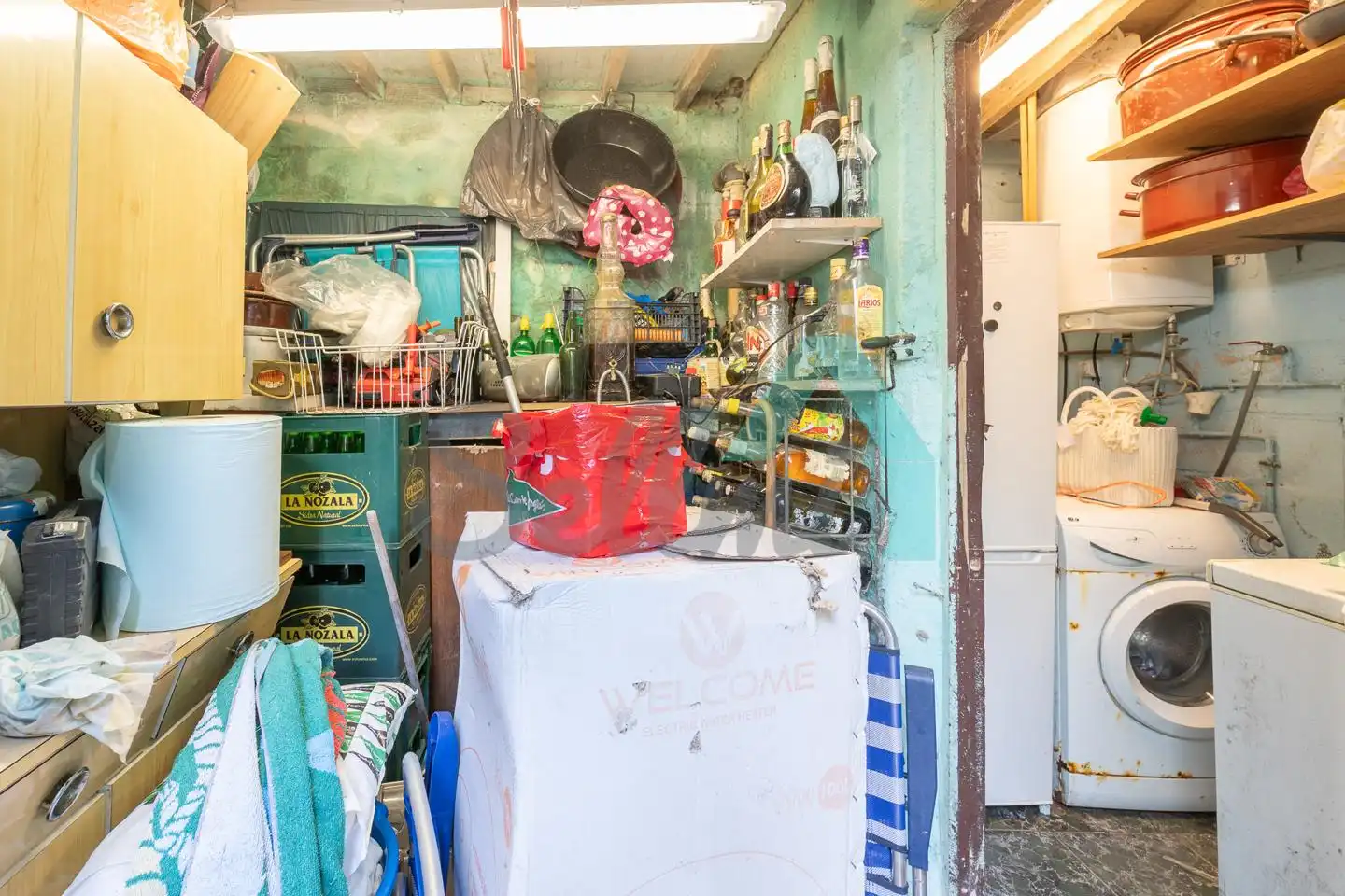 Cuina de Casa o xalet en venda en Oviedo  amb Jardí privat, Terrassa i Traster