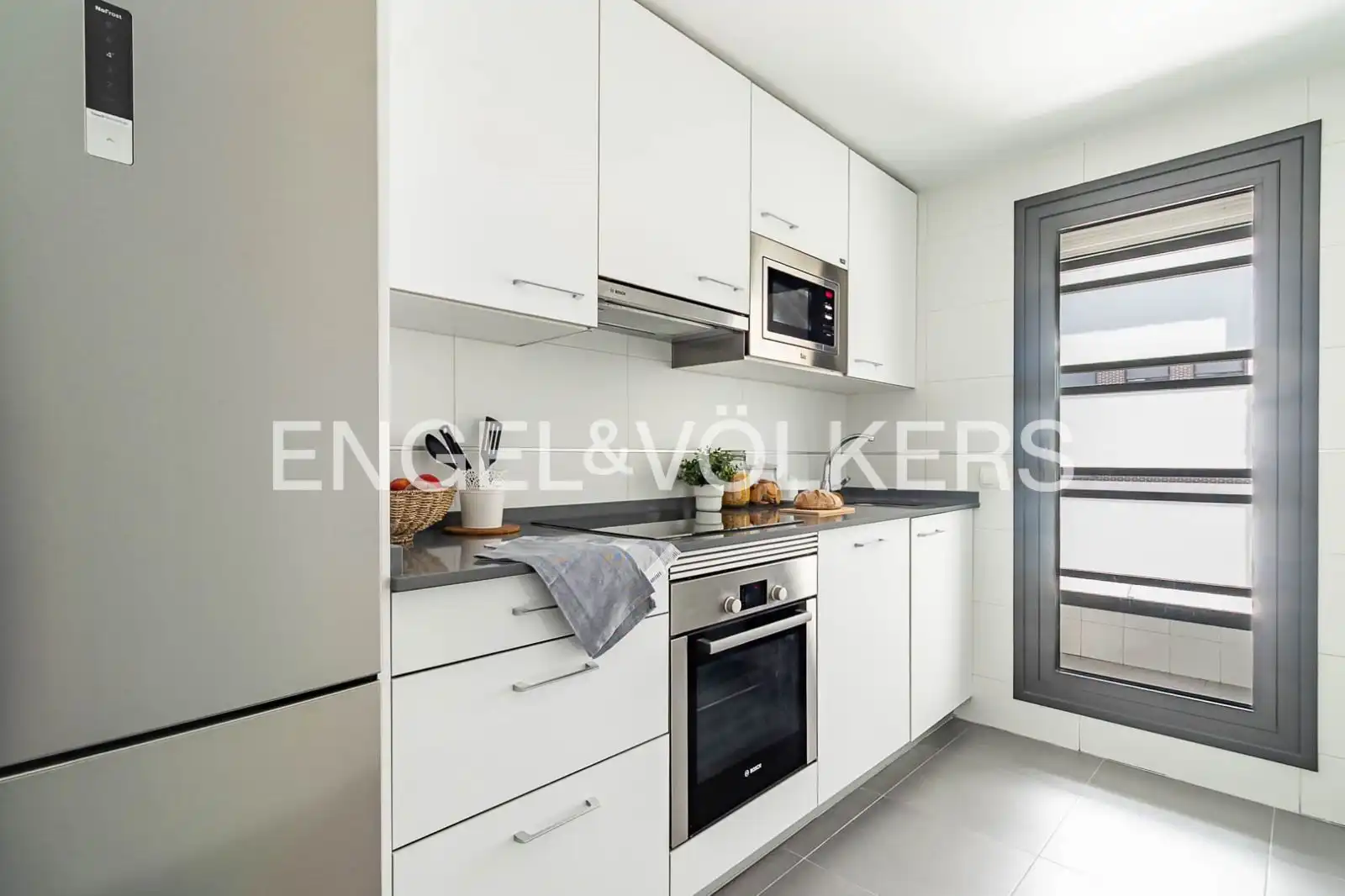 Kitchen of Flat for rent in Madrid  with Air Conditioner, Heating and Private garden