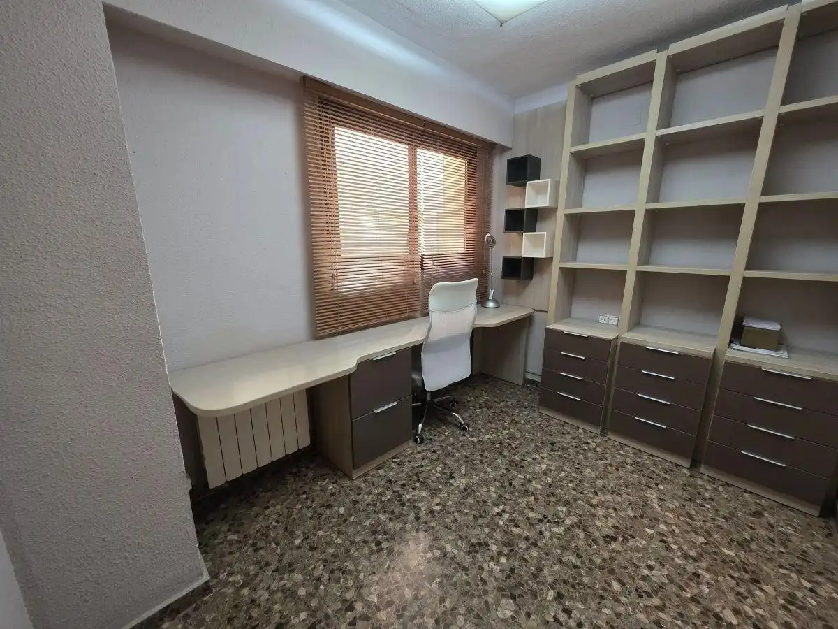 Flat for rent in Valencia  with Heating