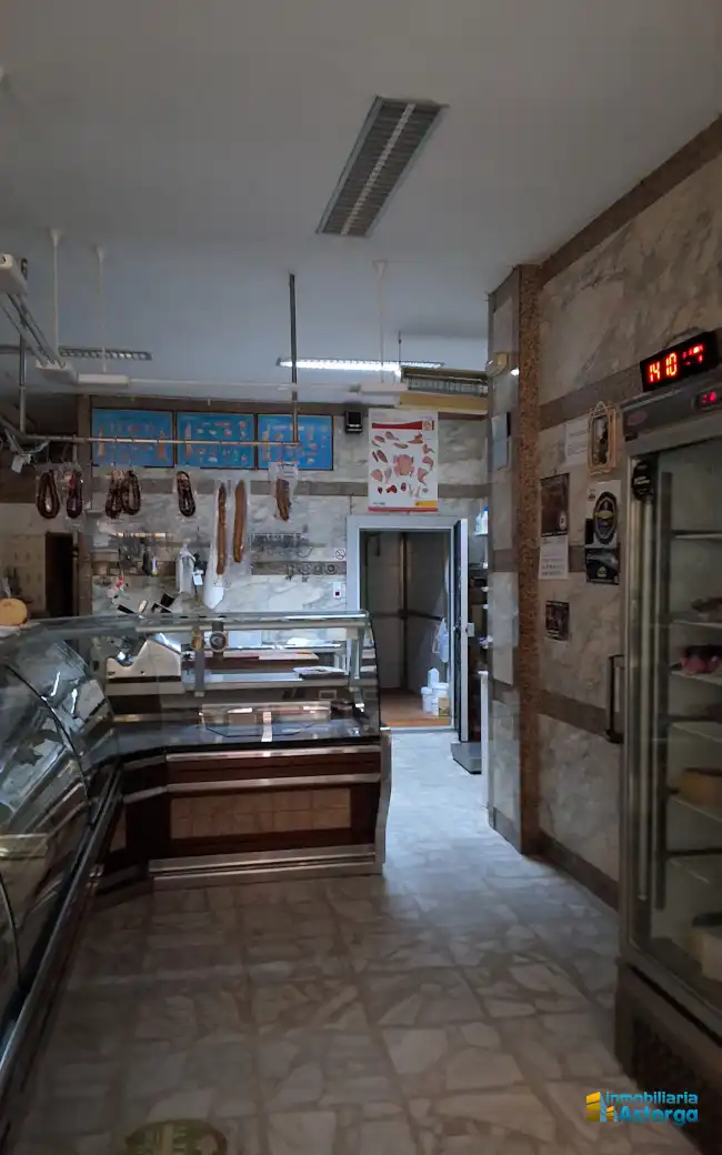 Local comercial de lloguer a Calle Pío Gullón, imagen 3