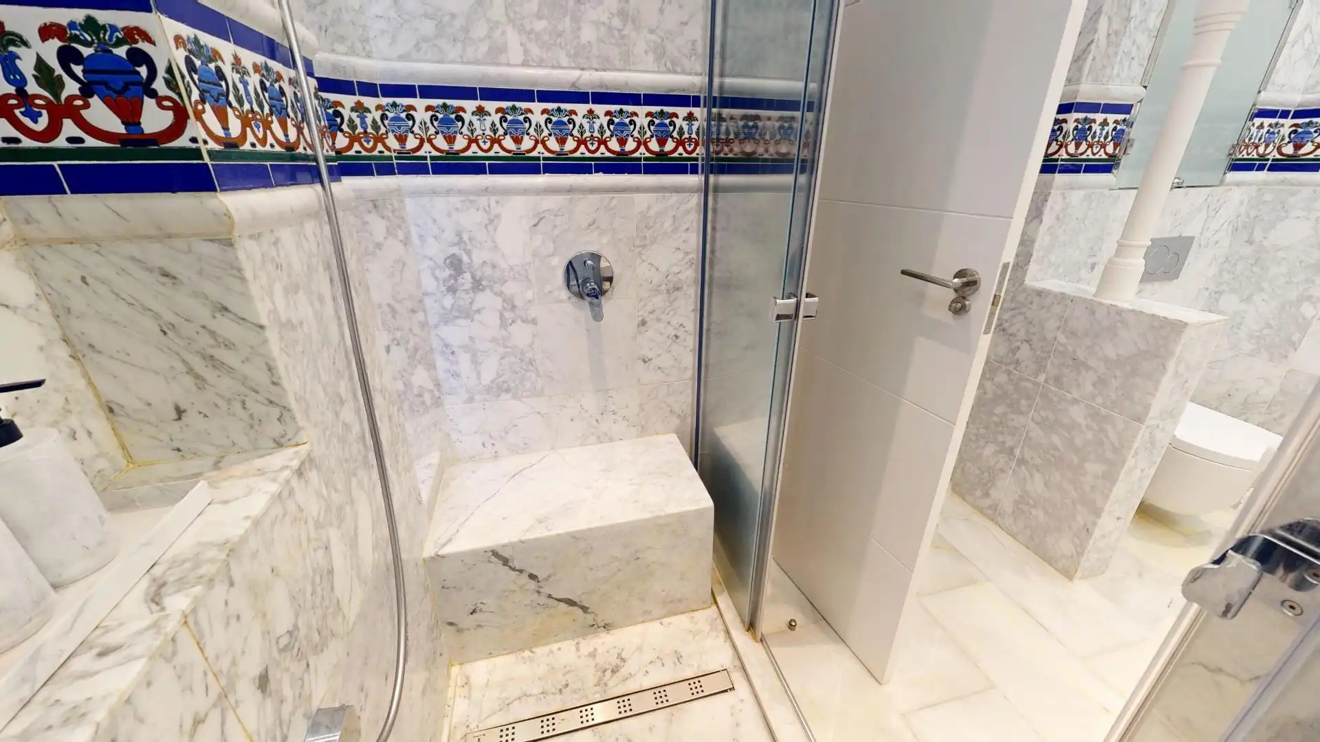 Bathroom of Flat for sale in Puerto de la Cruz