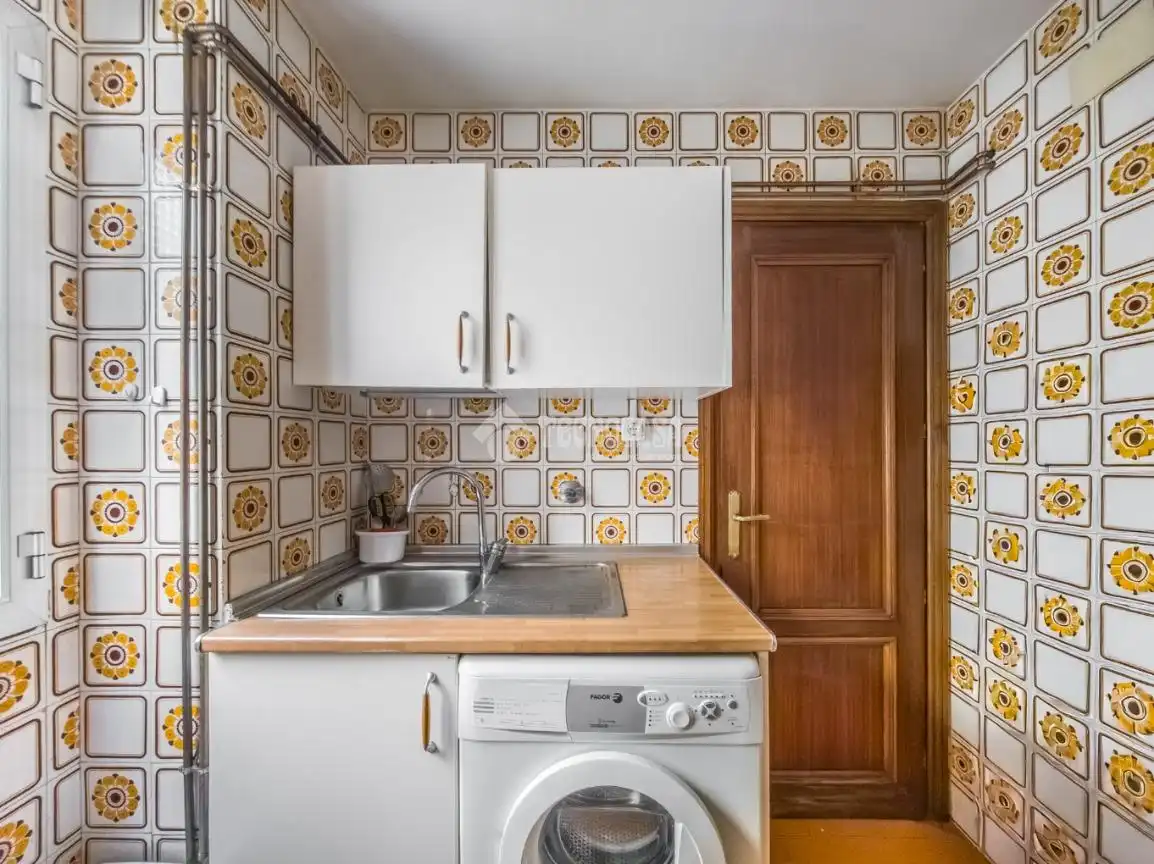 Cuina de Pis en venda en Madrid amb Aire condicionat, Calefacció i Terrassa