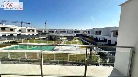 Foto 3 de Casa adosada de alquiler en Lebrija, Sevilla
