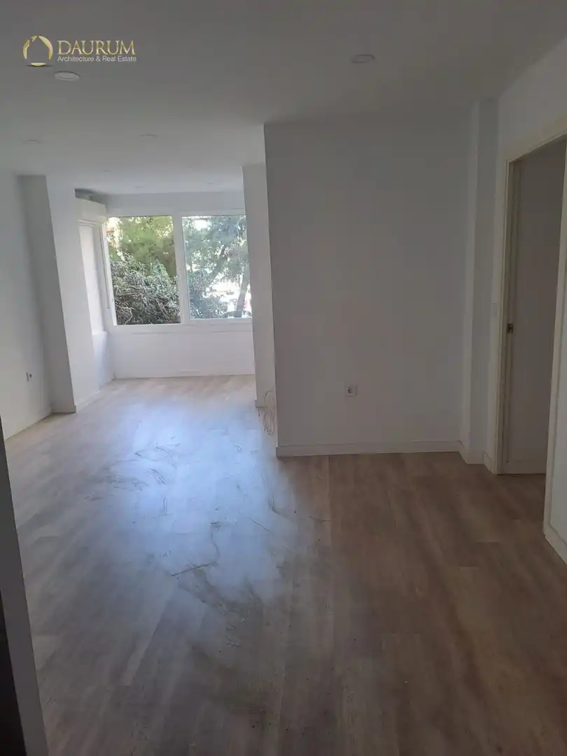 Bedroom of Flat for sale in Sevilla  with Air Conditioner, Heating and Terrace