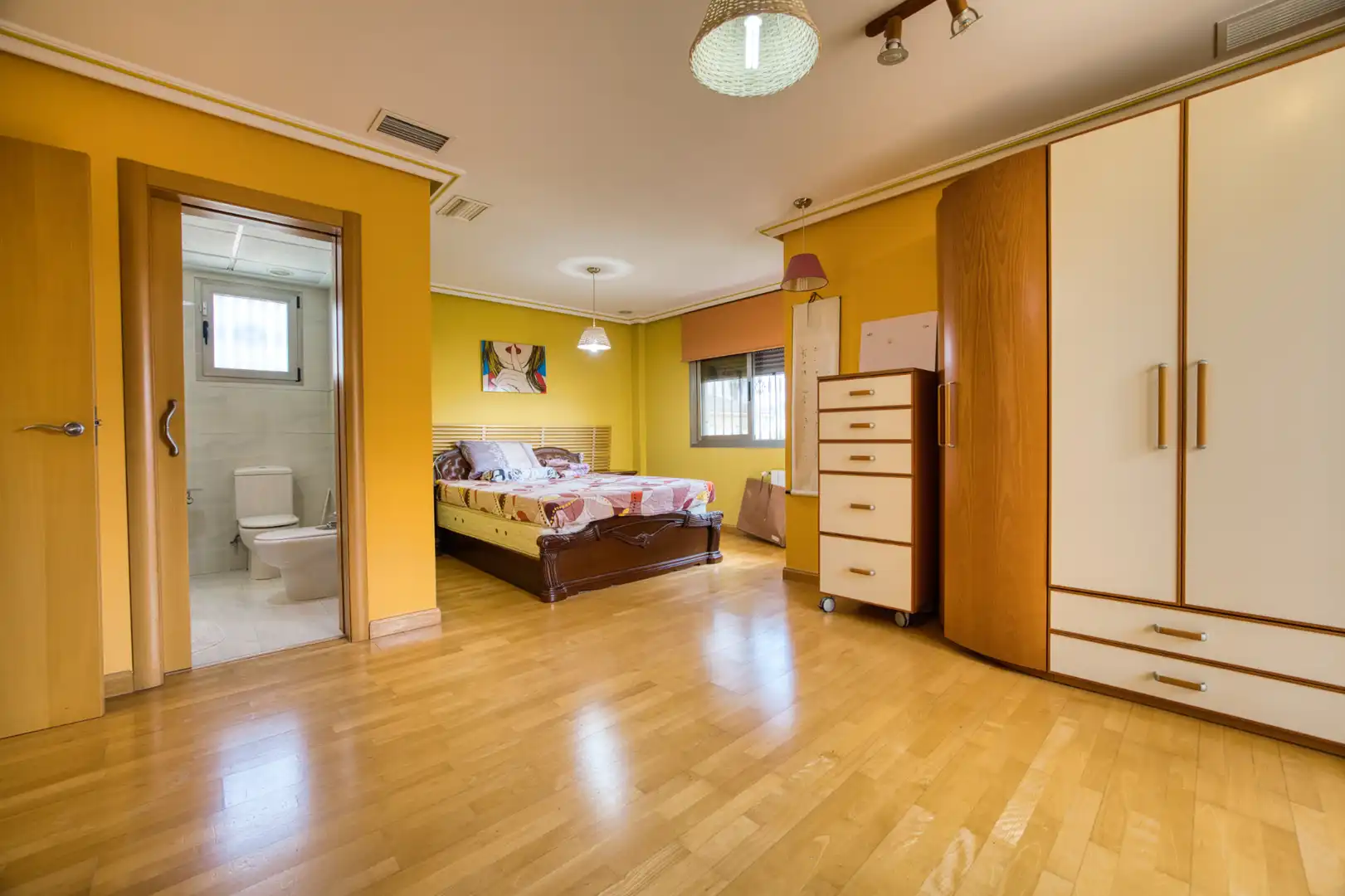 Schlafzimmer von Haus oder Chalet zum Verkauf in Elche / Elx mit Klimaanlage, Heizung und Privatgarten