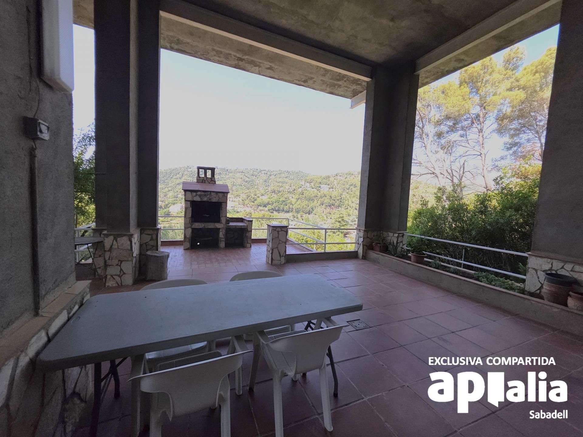 Terrassa de Casa o xalet en venda en Castellar del Vallès amb Calefacció, Jardí privat i Terrassa