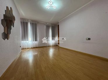 Piso en venta en Pla - Carolinas