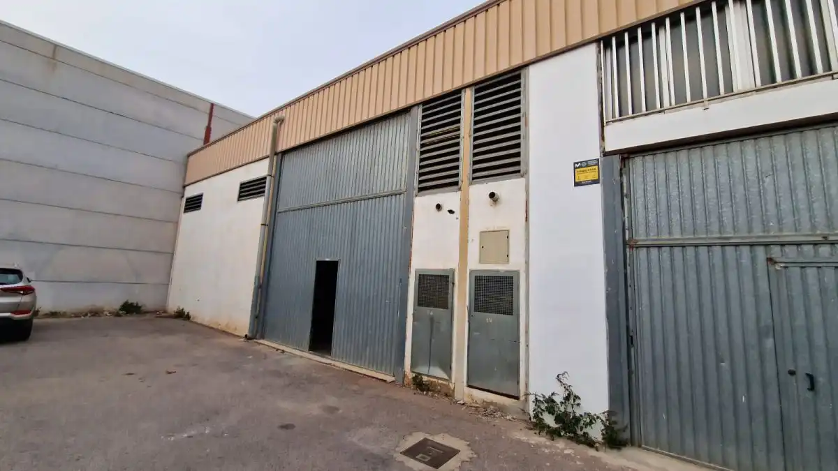 Industrial building for sale in Senda Mitjana, imagen 2