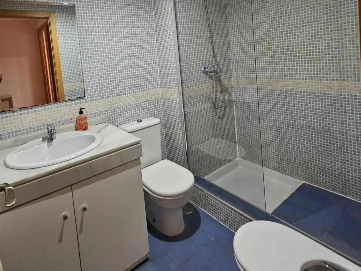 Bany de Planta baixa en venda en Estepona amb Piscina