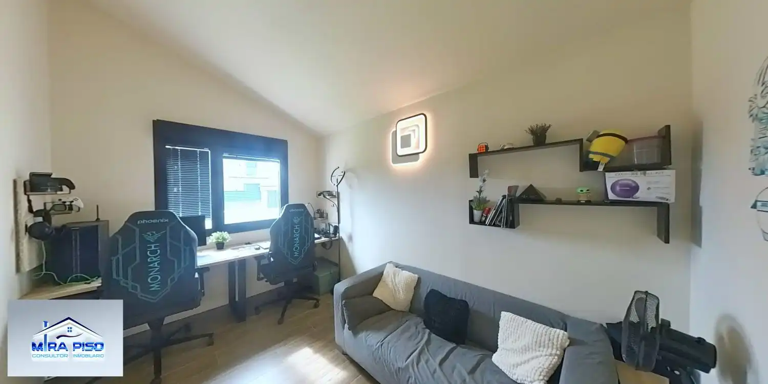 Habitación de Casa o chalet en venta en Las Rozas de Valdearroyo  con Calefacción, Terraza y Trastero