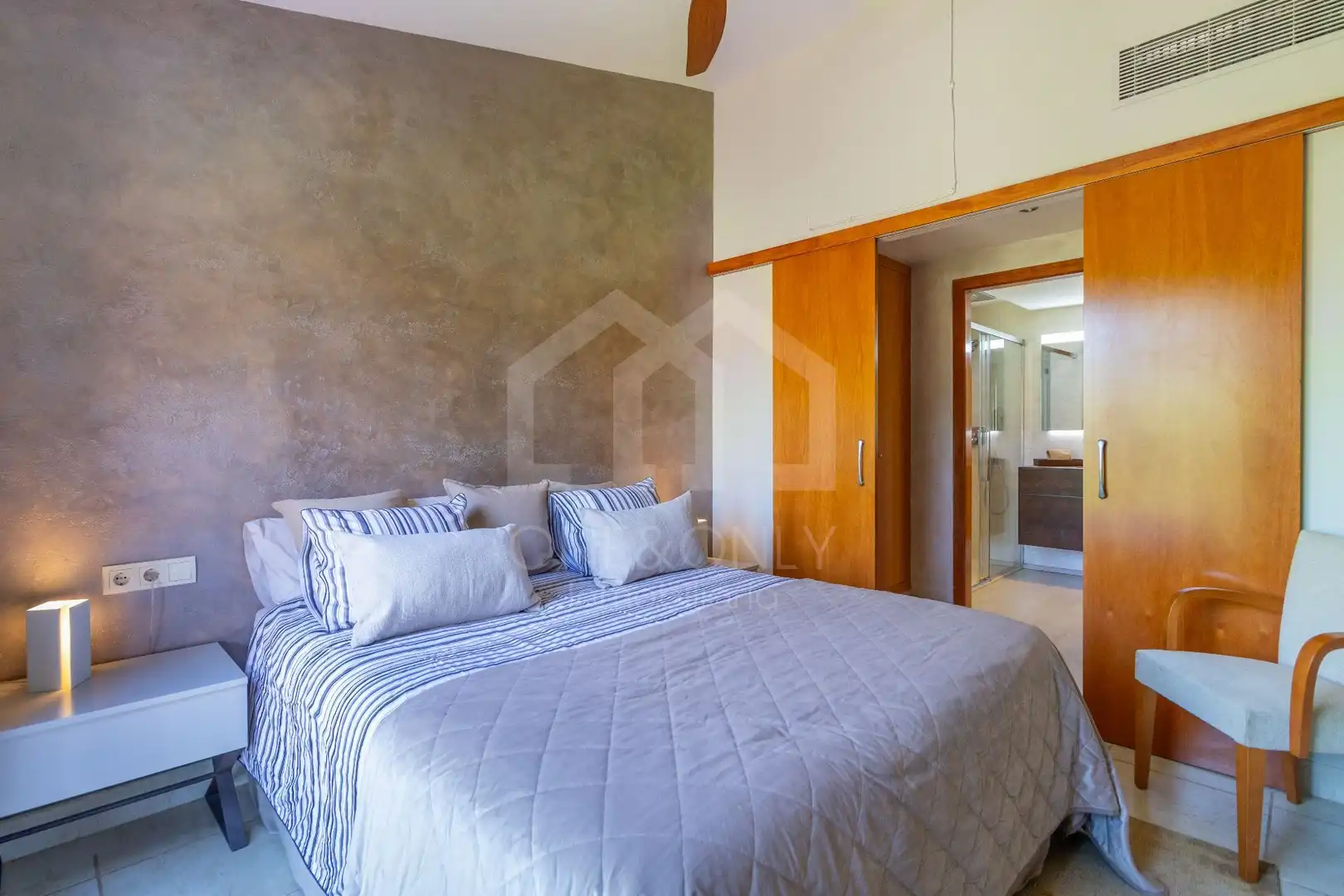 Schlafzimmer von Haus oder Chalet zur Miete in Mont-roig del Camp mit Klimaanlage, Heizung und Privatgarten