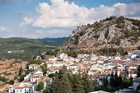 Exterior view of Houses for sale in El Bosque  with Air Conditioner, Oven and Washing machine