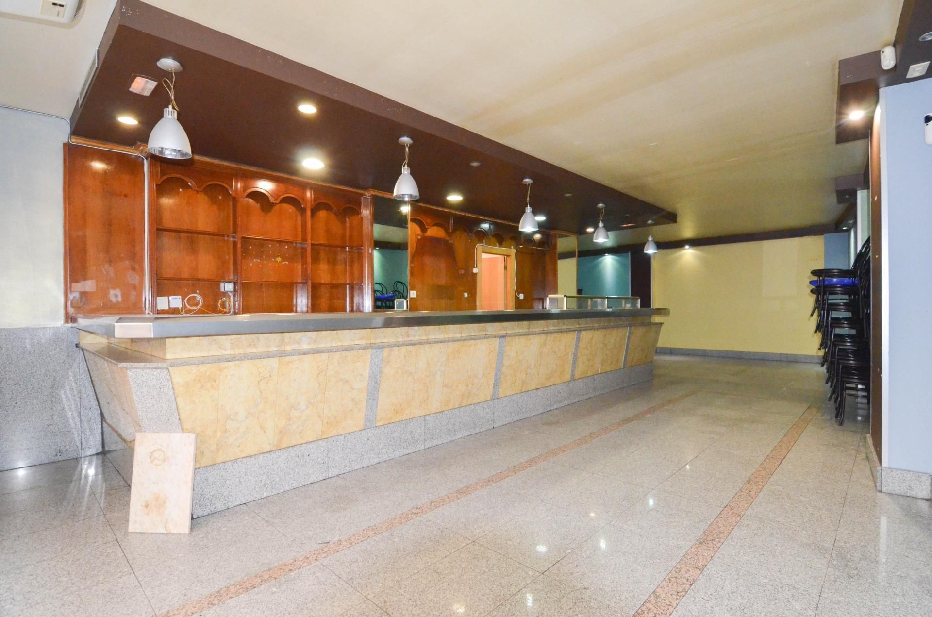 Premises for sale in Salamanca Capital  with Air Conditioner