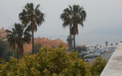 Vista exterior de Apartament en venda en Algeciras amb Calefacció, Moblat i Rentadora