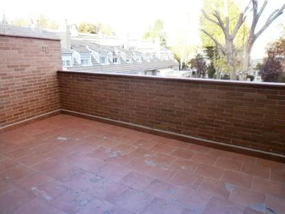 Terrassa de Pis de lloguer en Paracuellos de Jarama amb Calefacció, Terrassa i Traster