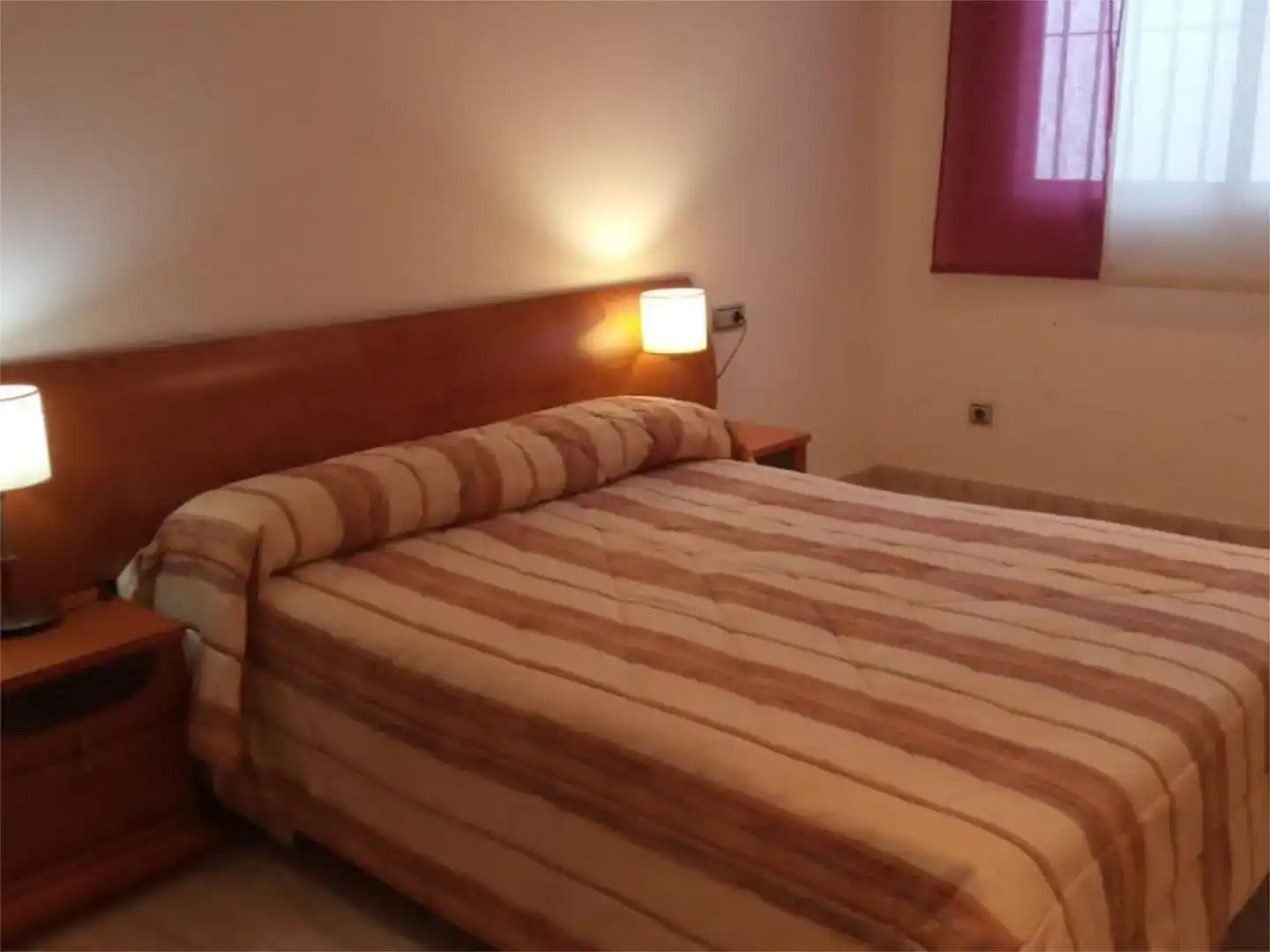 Habitación de Piso en venta en Cantillana con Aire acondicionado y Balcón