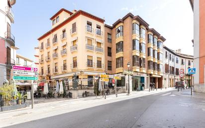 Vista exterior de Pis en venda en  Granada Capital amb Aire condicionat i Calefacció