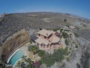 House with pool for sale in Los Gallardos