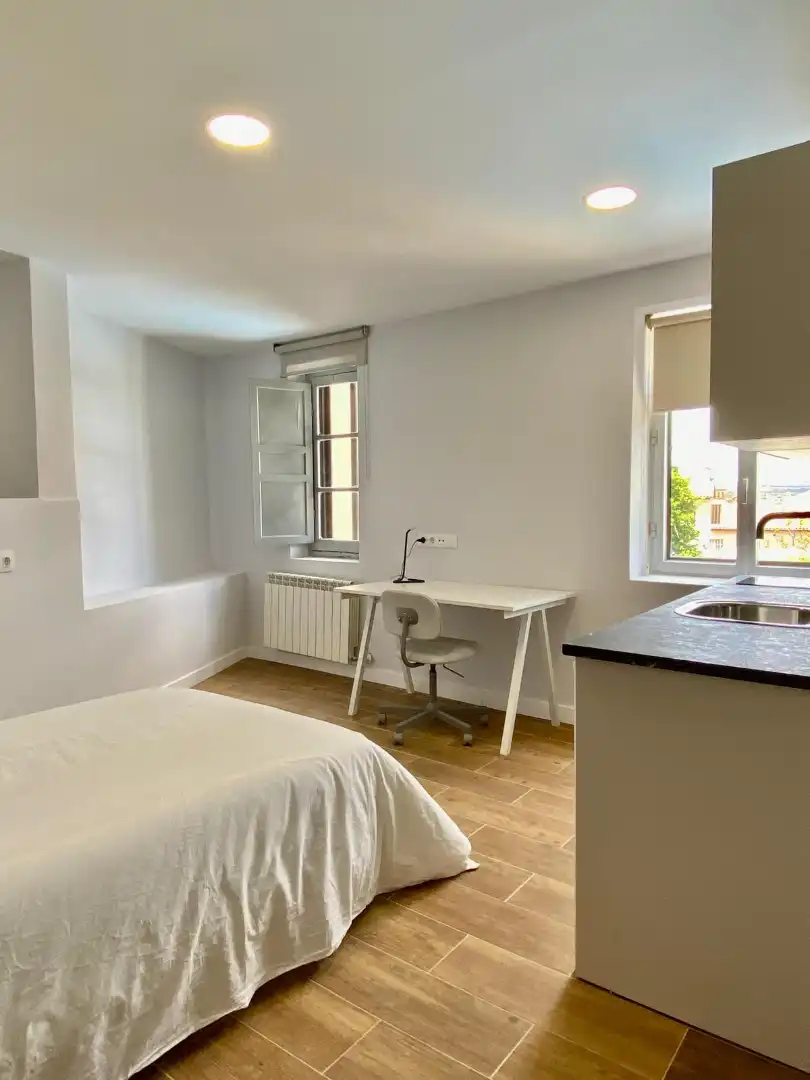 Habitación de Edificio en venta en Ávila