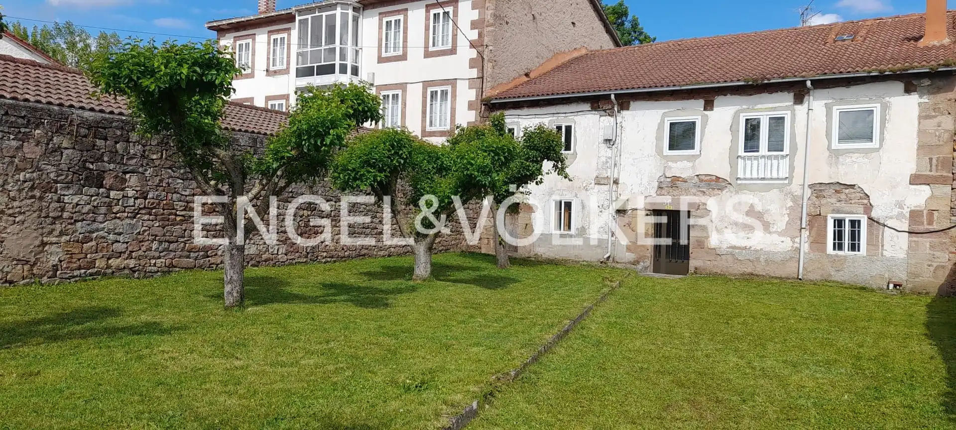 Houses for sale in Hermandad de Campoo de Suso  with Heating and Private garden