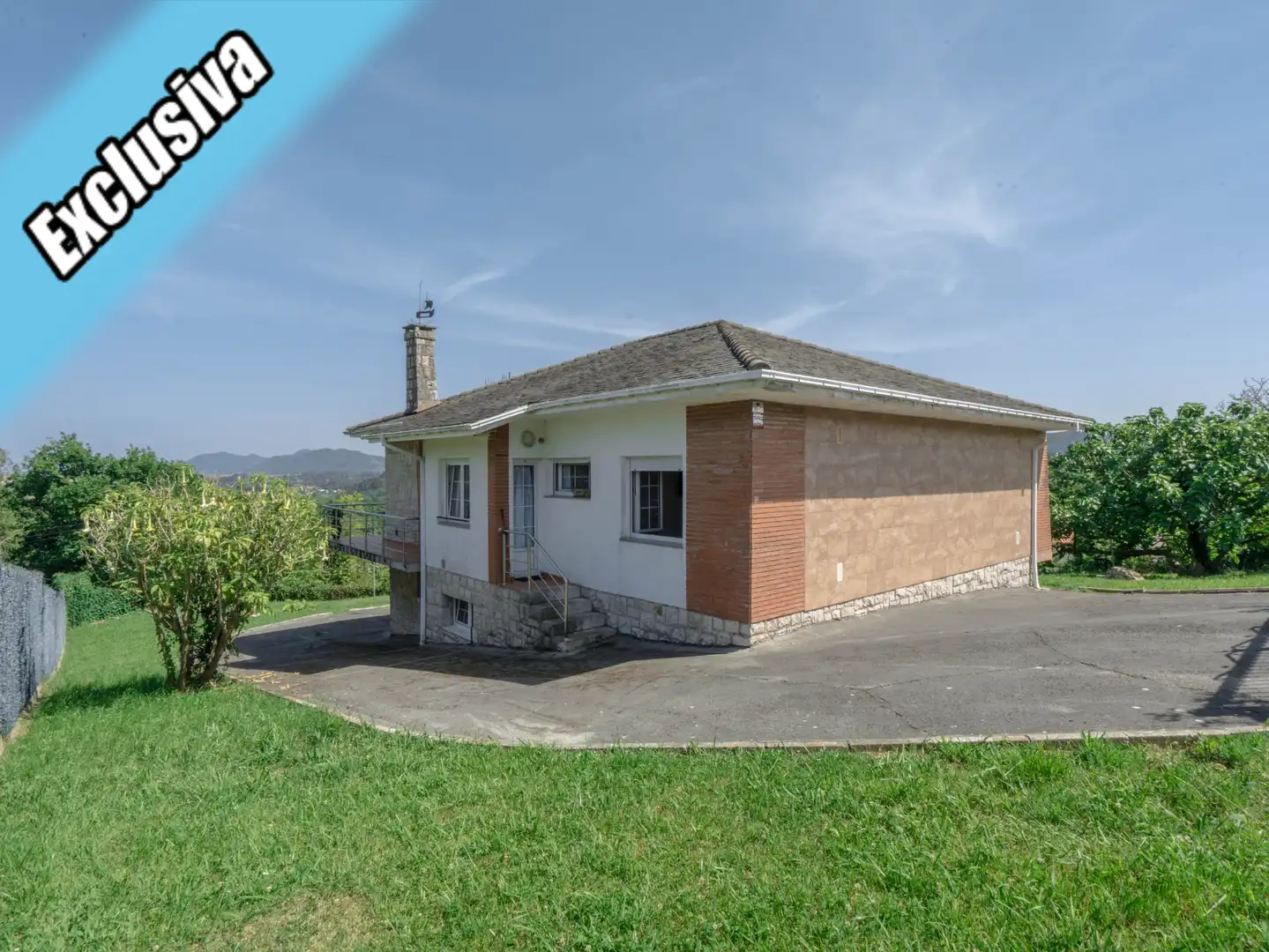 Vista exterior de Casa o chalet en venta en Arnuero con Calefacción, Jardín privado y Terraza