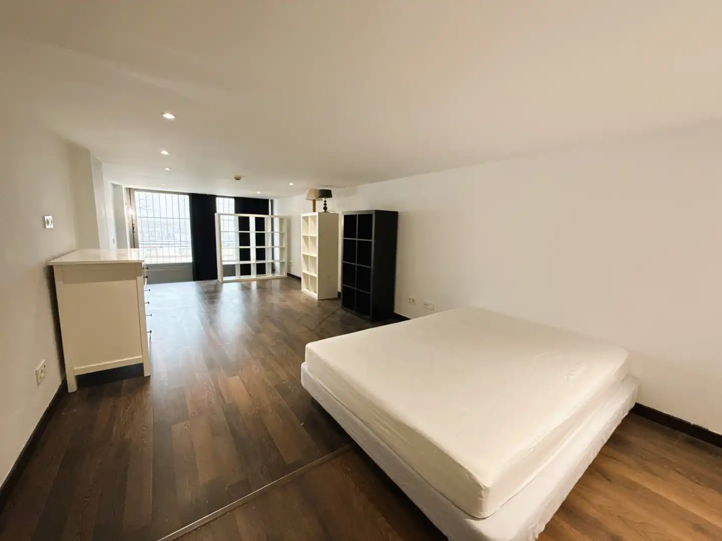 Habitación de Dúplex en venta en Madrid con Aire acondicionado, Calefacción y Piscina comunitaria