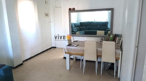 Foto 3 de Pis en venda a Calle Abril, Villegas, Sevilla