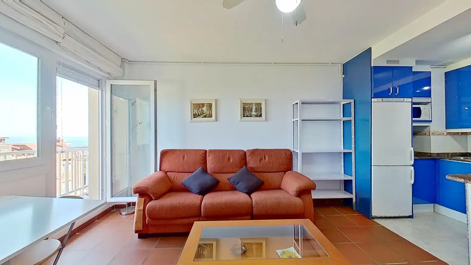 Sala d'estar de Pis en venda en Suances amb Calefacció, Parquet i Moblat