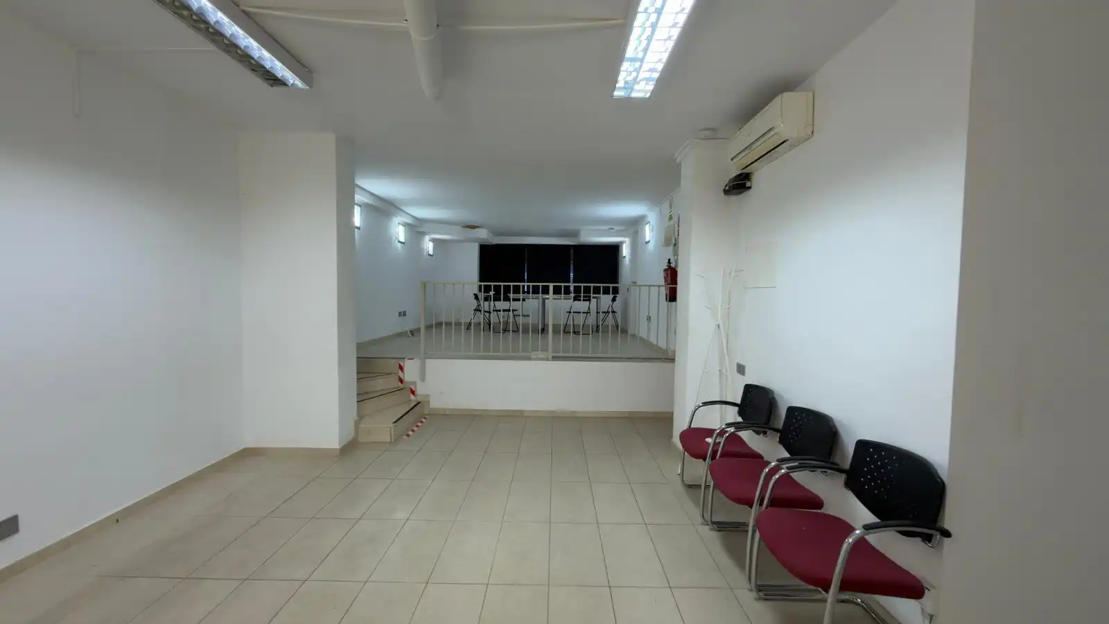 Office for rent in L'Hospitalet de Llobregat  with Air Conditioner and Heating