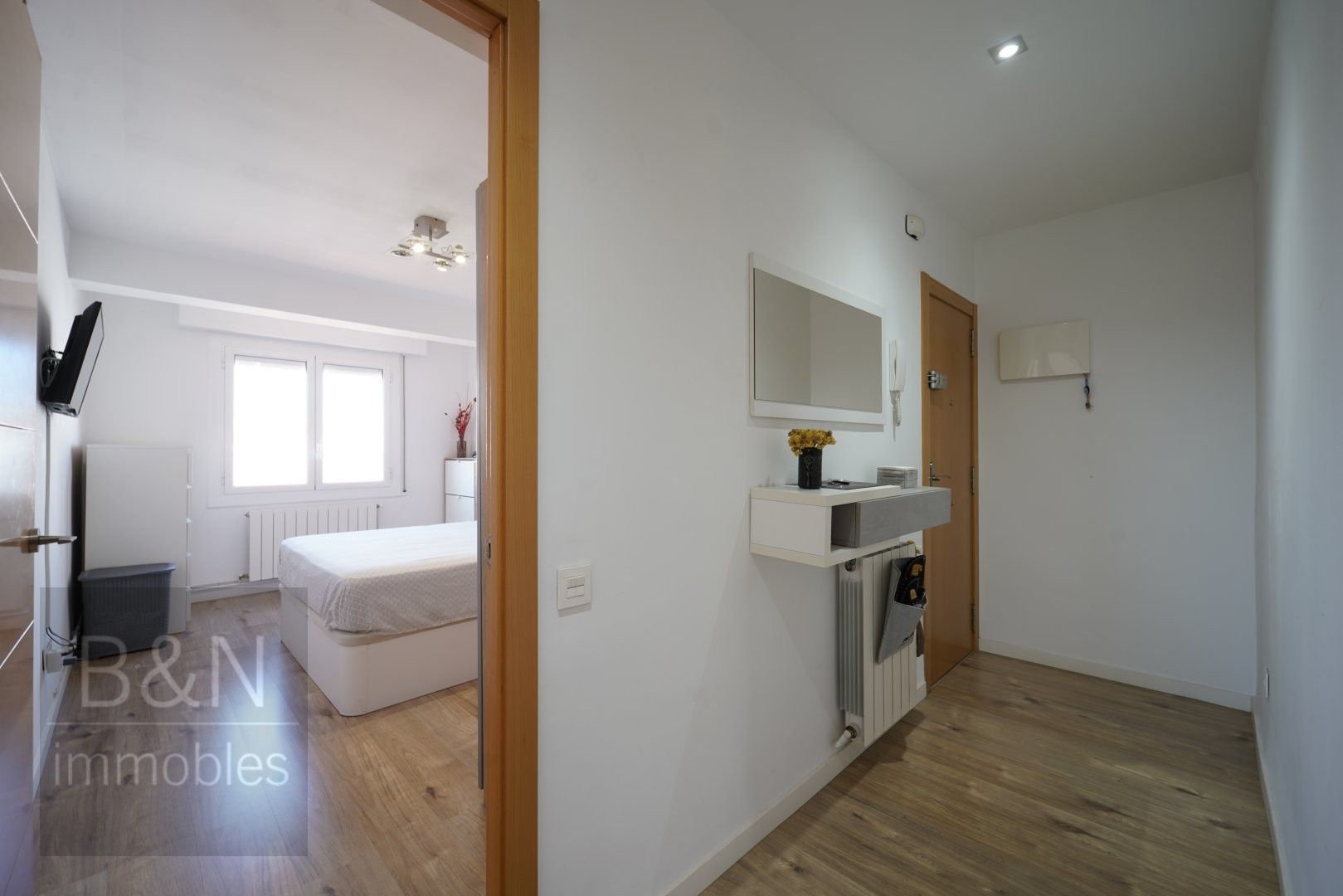 Flat for sale in Terrassa  with Air Conditioner and Heating