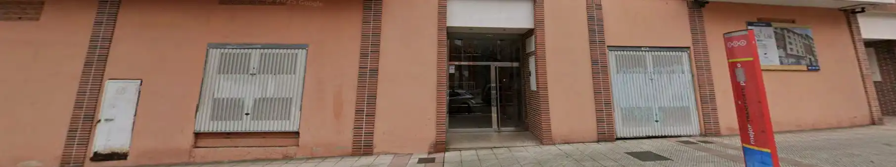Vista exterior de Local de lloguer en Avilés