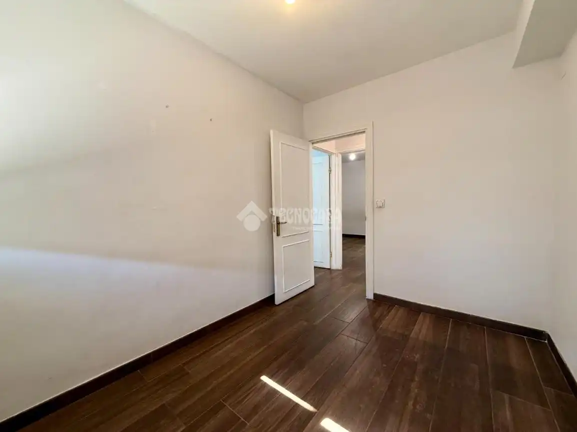Bedroom of Flat for sale in Moratalaz