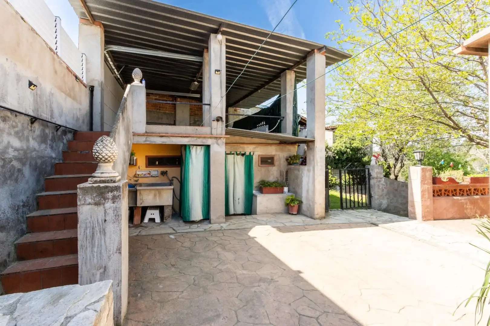 Garden of Houses for sale in Castellbisbal  with Air Conditioner, Heating and Private garden