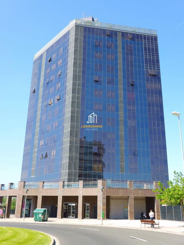 Exterior view of Apartment for sale in  Logroño  with Air Conditioner, Heating and Private garden