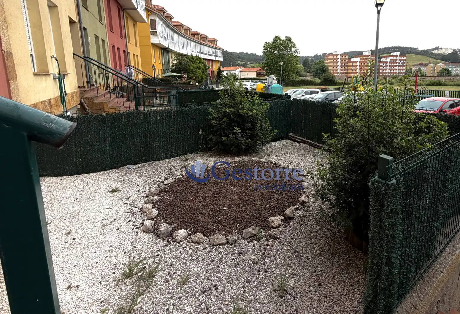 Aparcament de Pis en venda en Corvera de Asturias amb Calefacció, Jardí privat i Moblat
