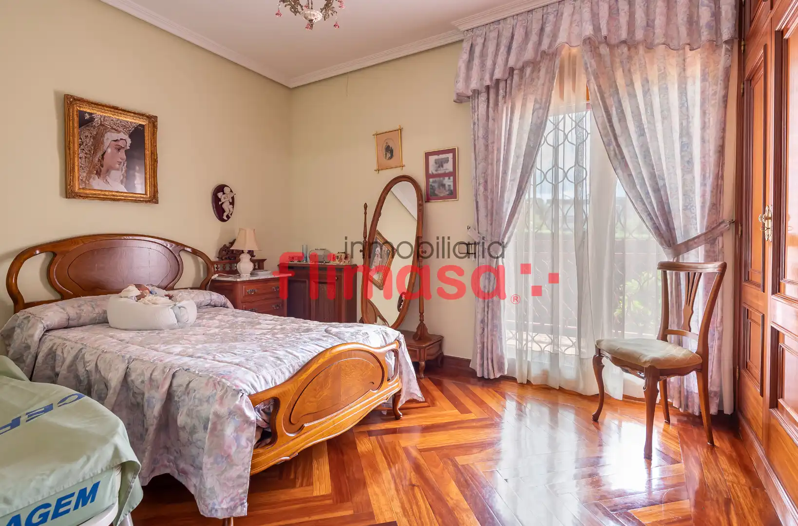 Bedroom of Houses for sale in Villaviciosa de Odón  with Air Conditioner, Heating and Private garden