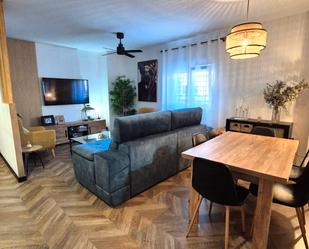 Living room of Flat for sale in Badajoz Capital  with Air Conditioner, Heating and Parquet flooring