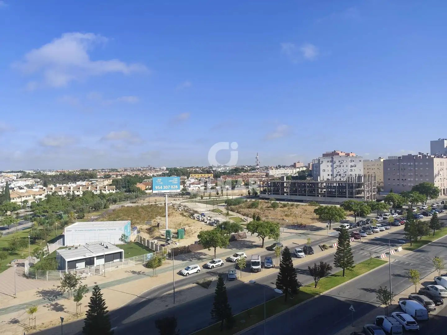 Vista exterior de Piso de alquiler en Tomares con Calefacción, Jardín privado y Trastero
