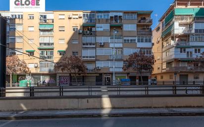 Vista exterior de Pis en venda en  Granada Capital