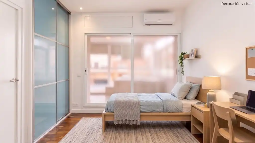 Bedroom of Apartments for sale in Barcelona  with Air Conditioner, Heating and Parquet flooring