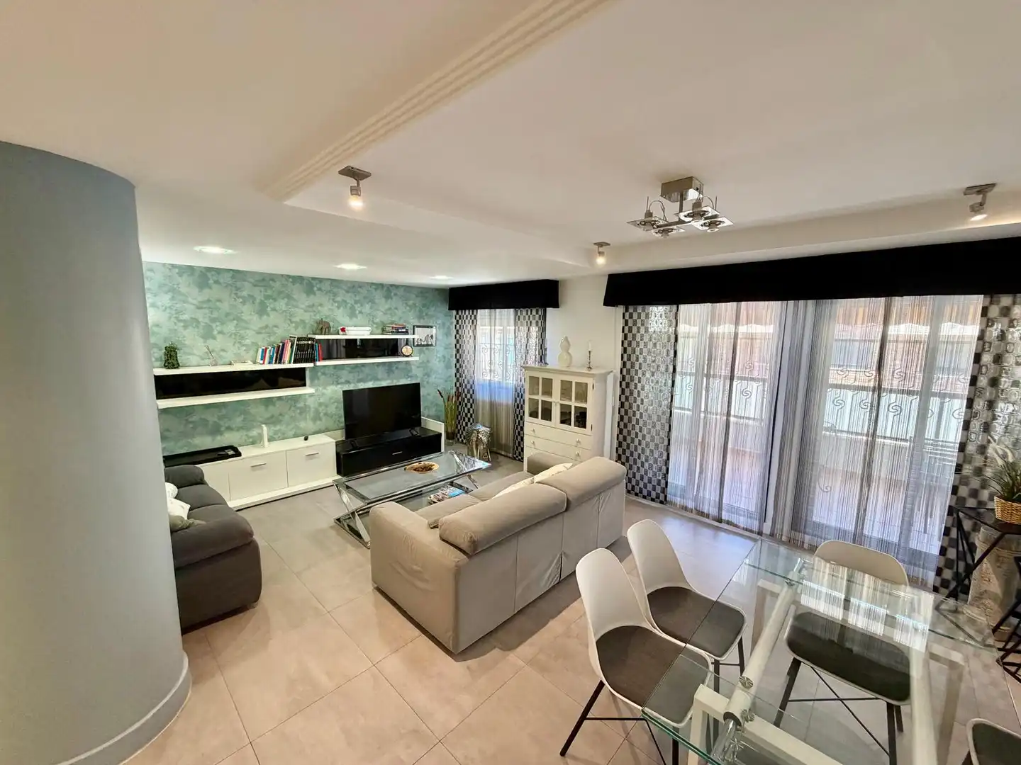 Sala de estar de Ático en venta en Rivas-Vaciamadrid con Aire acondicionado, Calefacción y Terraza